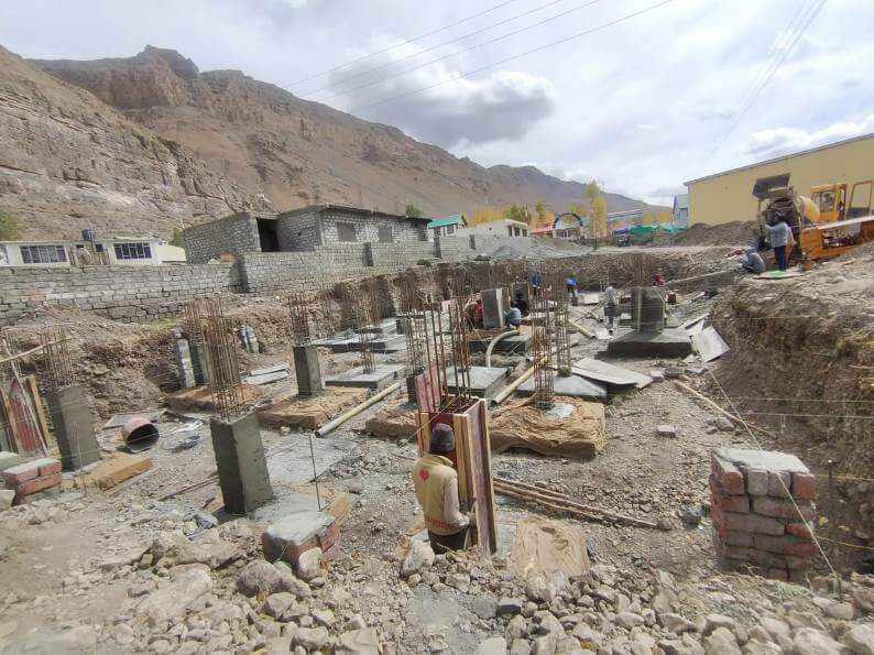 Revealing the future: The Model Career Centre (MCC) in Kaza, Himachal Pradesh, is envisioned as a G+2 structure by LGSF Construction, which promises innovation and expansion in the middle of the Himalayas.